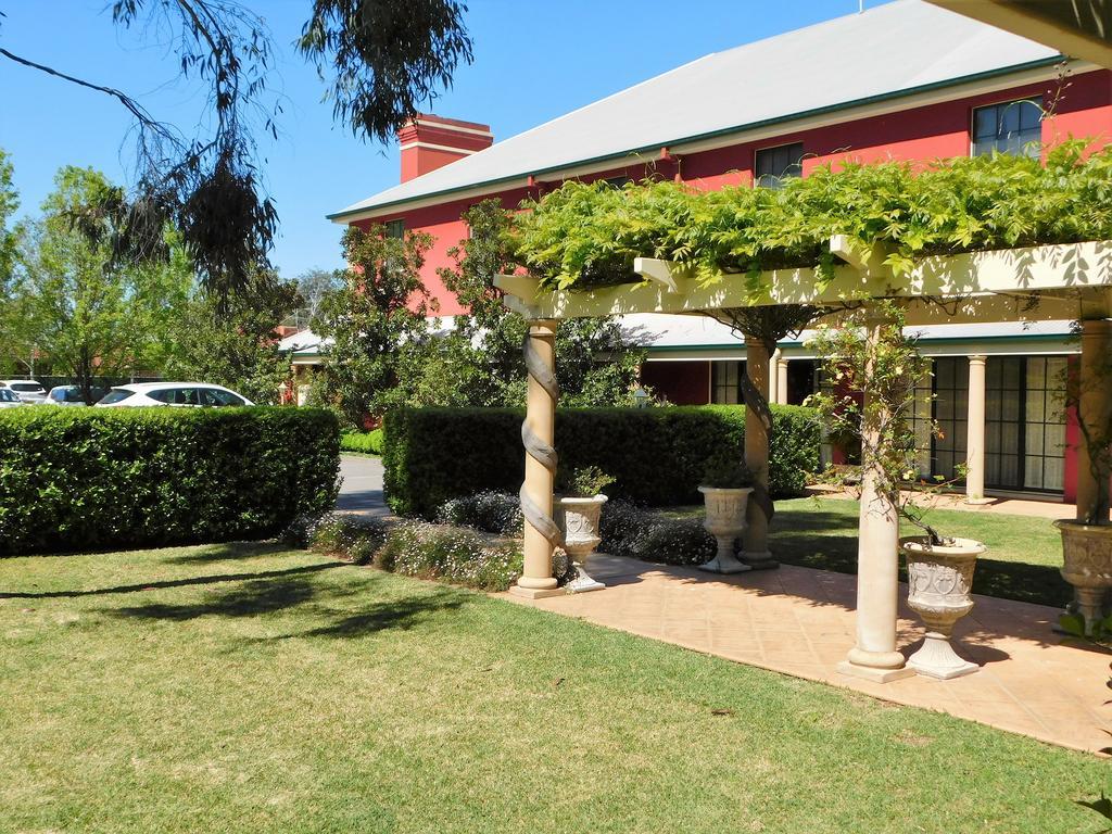 The Lawson Riverside Suites Wagga Wagga Exterior photo